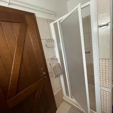 펜션 Valley Vendeghaz A Betekints-voelgyben 베스프렘